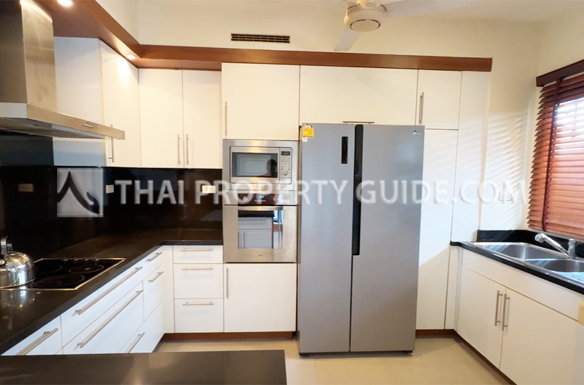 Apartment in Phaholyothin 